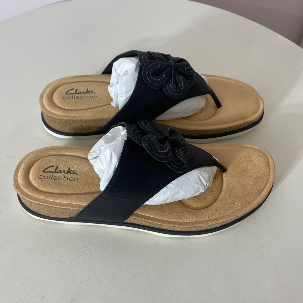 Clarks memory foam sandals - Picture 2 of 7